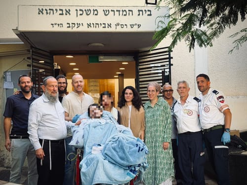 במבצע מורכב: החולה מטיפול נמרץ הגיע לסליחות