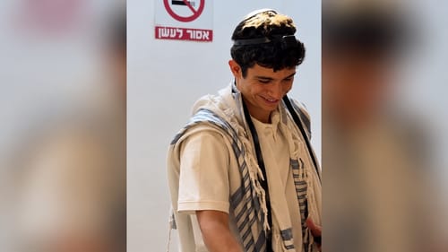 אמיר בנאי מתקרב לדת? התיעוד שלא ציפינו לראות
