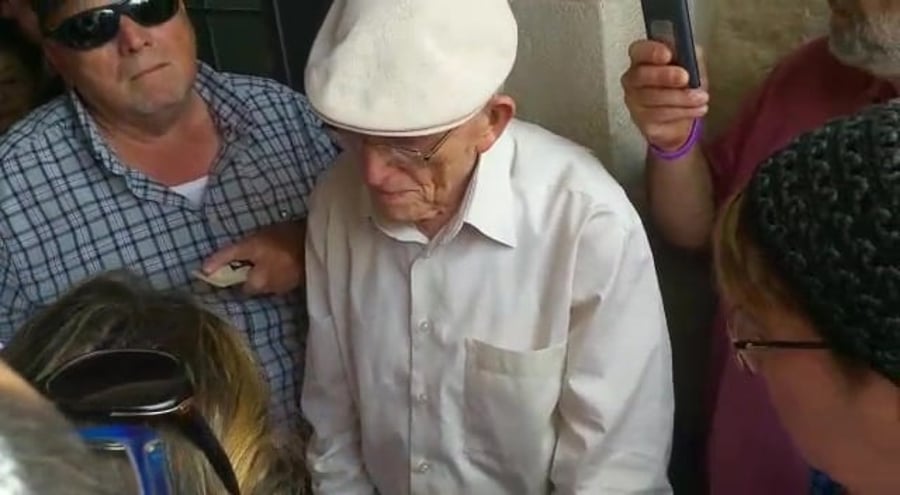בולוויק פינוי נתיב האבות