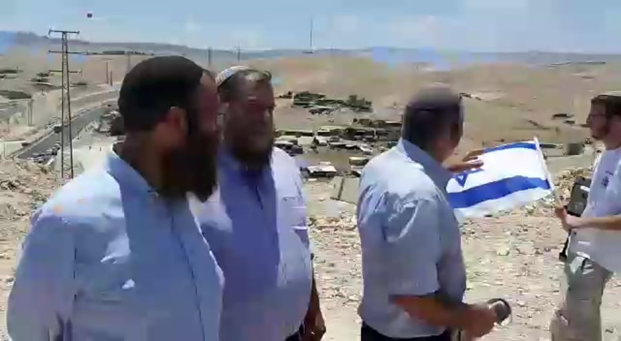 WhatsApp Video 2018-07-05 at 16.17.42