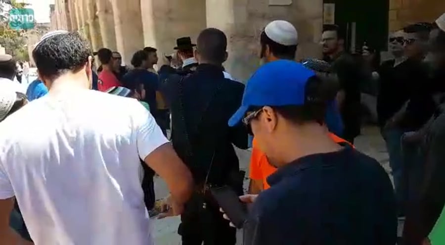 ט באב הר הבית 3