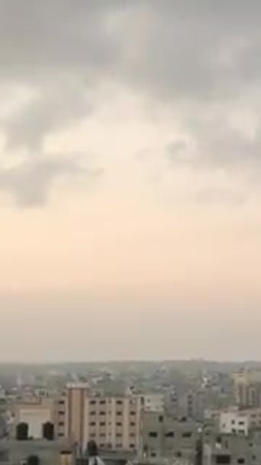 תיעוד פלסטיני ירי רקטה לישראל