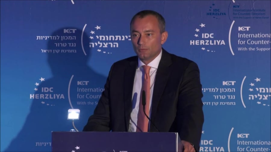ניקולאי מדלנוב מקוצר