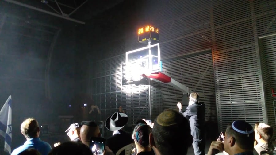 יוחאי בן אבי – אתמול היינו בהופעה של אברהם פריד בקרית אתא….