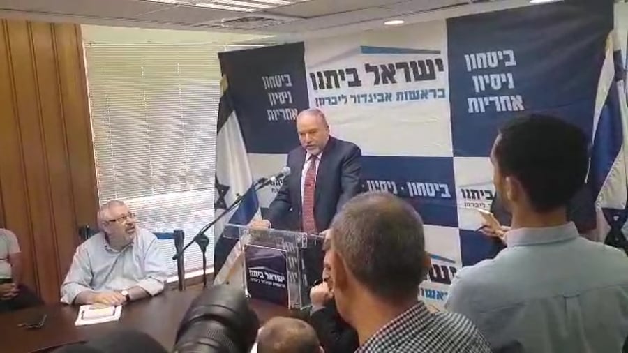 ליברמן חאן אל אחמר