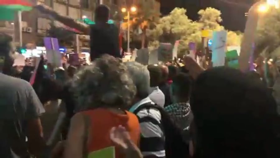 WhatsApp Video 2019-01-03 at 15.59.54