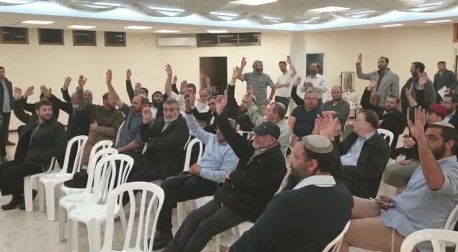 WhatsApp Video 2019-02-20 at 21.08.43