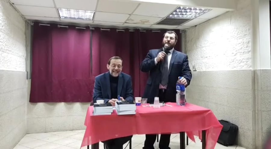 WhatsApp Video 2019-02-26 at 11.47.10