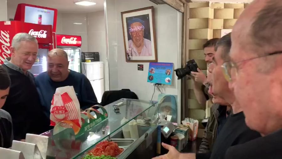 WhatsApp Video 2019-03-04 at 15.10.55