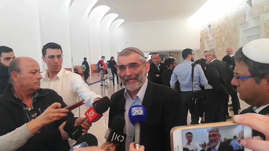 מיכאל בן ארי בגצ 2