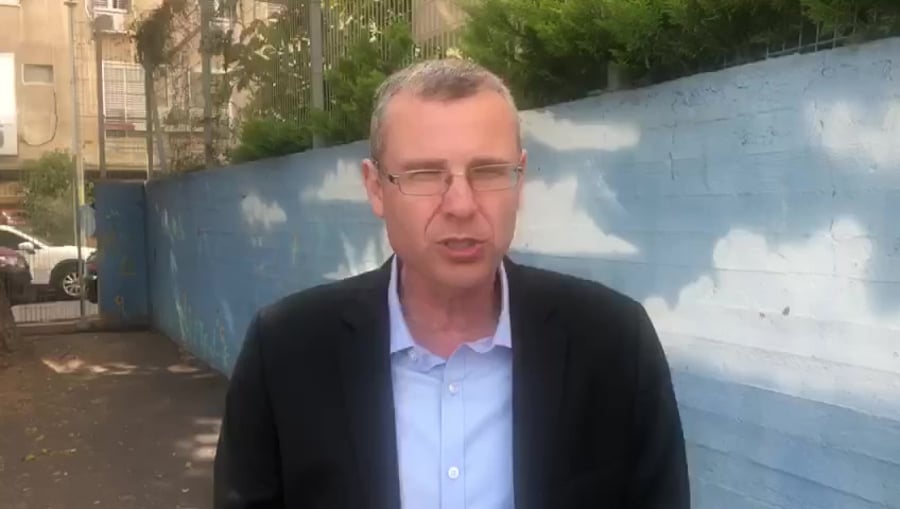 WhatsApp Video 2019-04-09 at 16.36.03