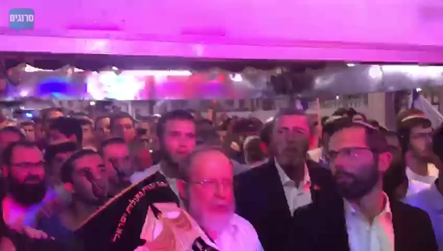 WhatsApp Video 2019-05-12 at 19.39.55