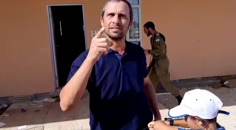 WhatsApp Video 2019-05-21 at 10.38.02