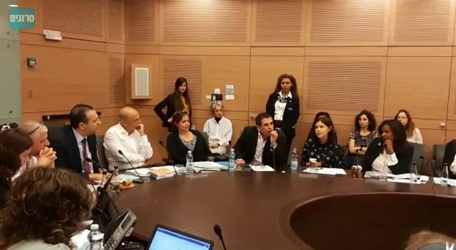 WhatsApp Video 2019-05-21 at 11.52.22