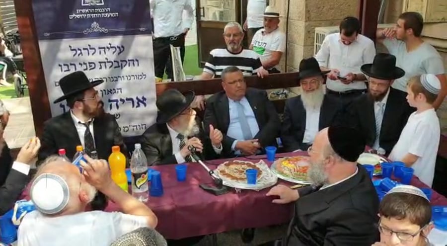 סוכות הרב שטרן