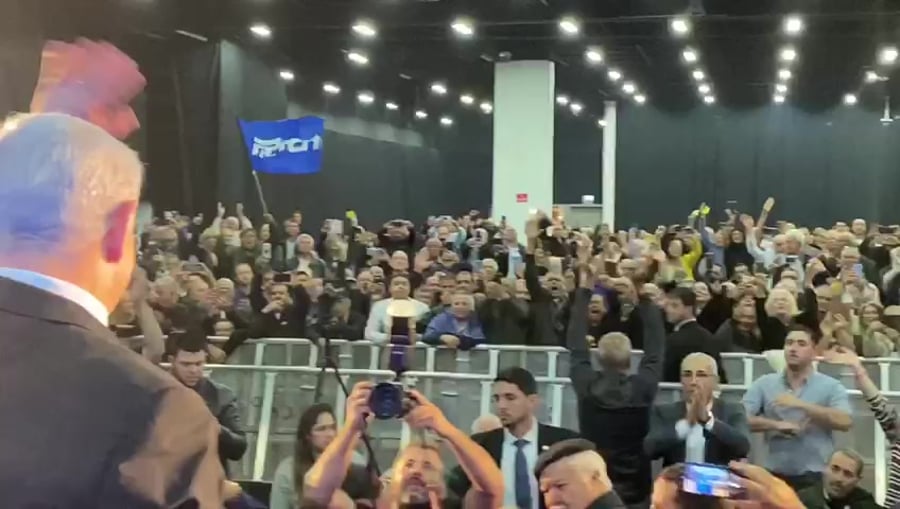 WhatsApp Video 2019-12-08 at 19.47.52
