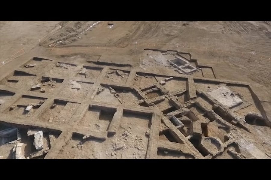 10. סרטון חפירת אשקלון. צילום אמיל אלגם וענת רסיוק_1