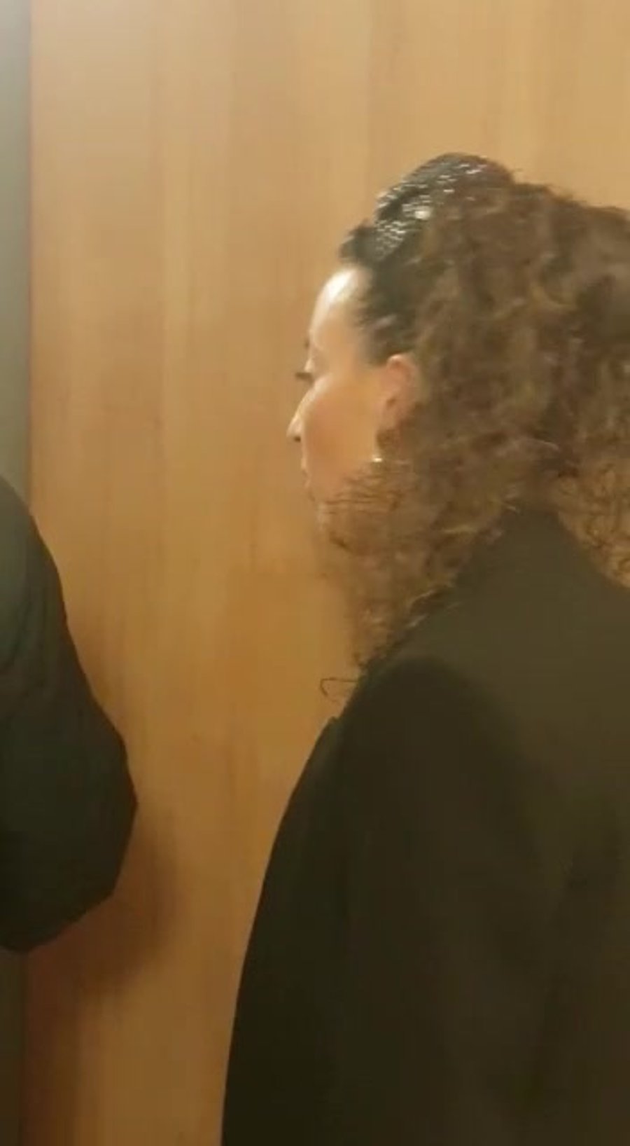 WhatsApp Video 2020-01-15 at 23.08.25