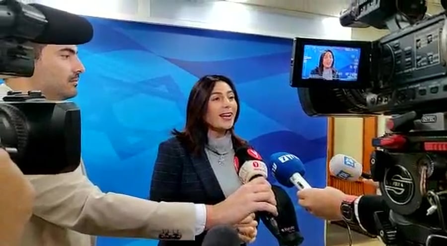 WhatsApp Video 2020-01-19 at 11.00.50
