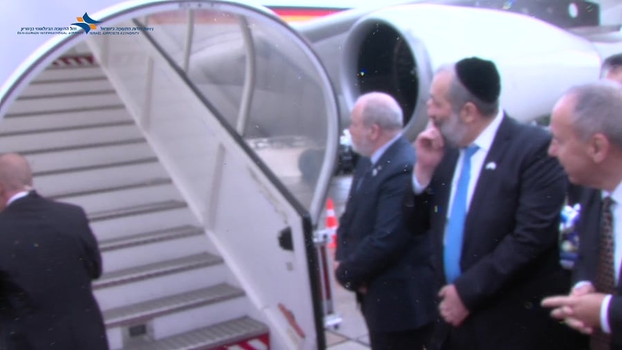 נחיתת נשיא גרמניה פרנק-ואלטר שטיינמאייר