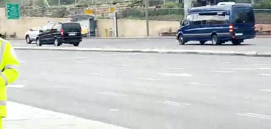 WhatsApp Video 2020-01-23 at 10.06.46