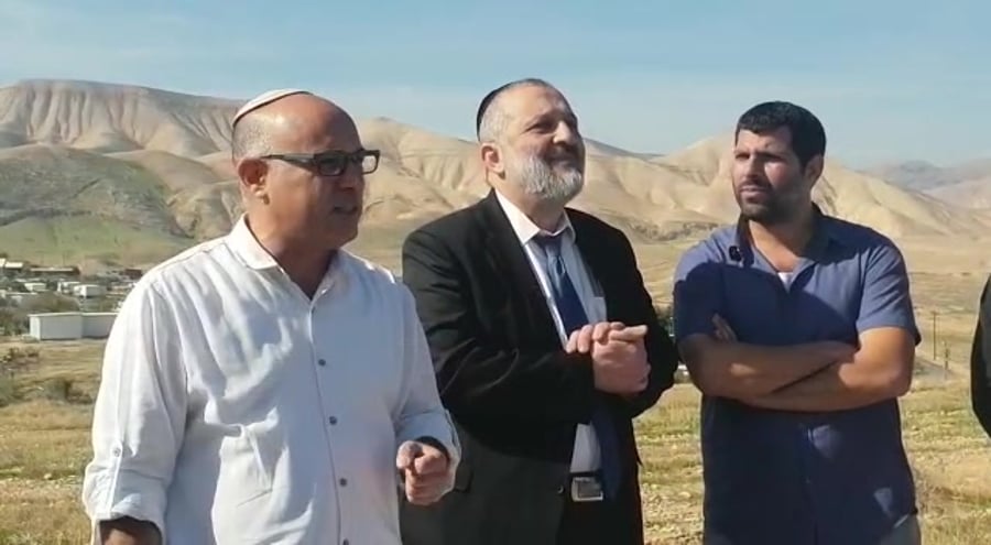 דלמוני בקעה