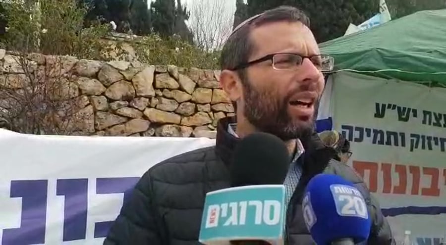 WhatsApp Video 2020-02-04 at 12.03.30