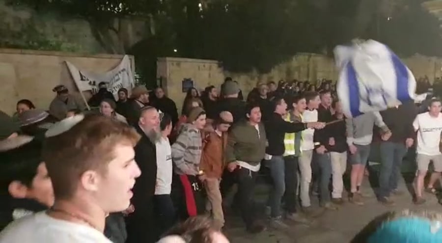 WhatsApp Video 2020-02-13 at 20.01.56 (1)