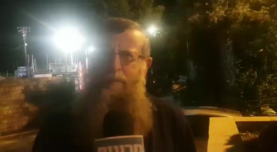 WhatsApp Video 2020-05-12 at 00.18.41