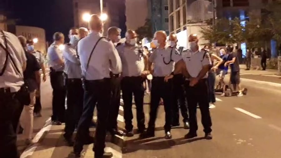 הפגנה כיכר פריז 1.8 חיים גולדברג (2)