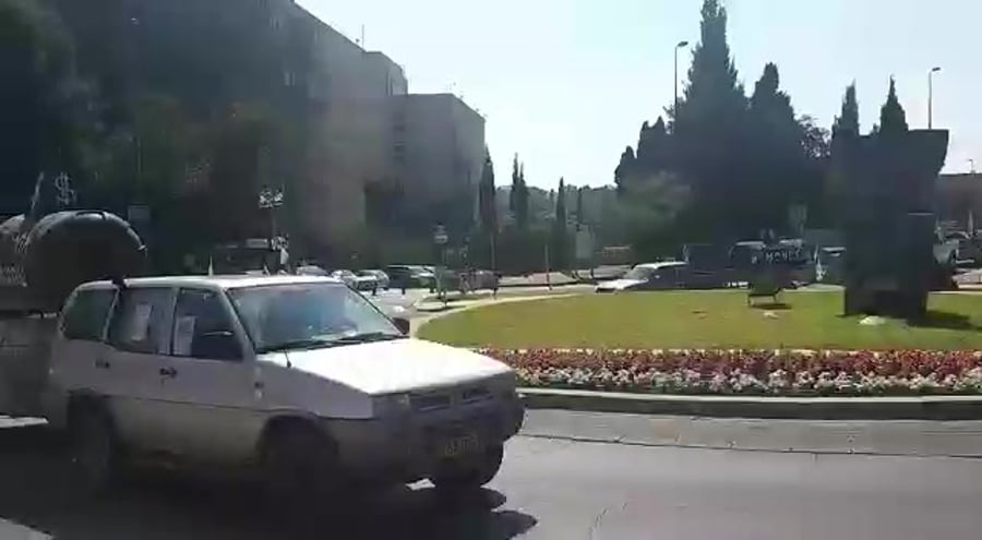 WhatsApp Video 2020-08-03 at 16.10.29