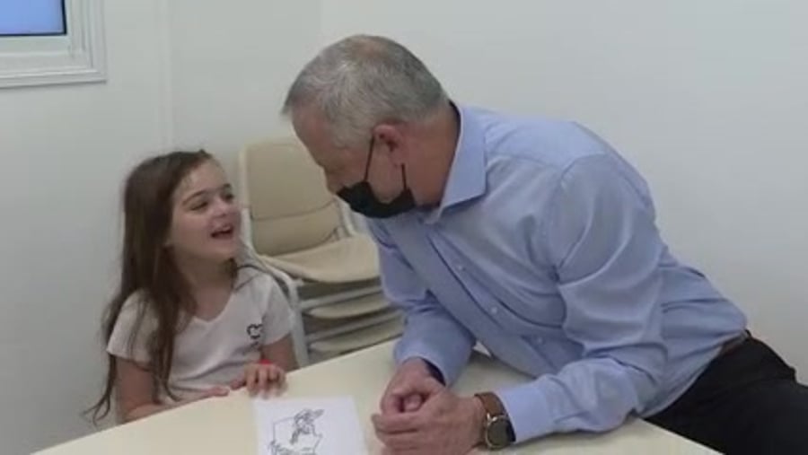 גנץ פתיחת שנת הלימודים (צילום: טל עוז / משרד הביטחון)