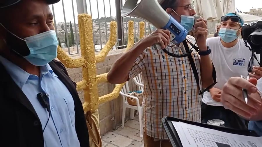 WhatsApp Video 2020-12-14 at 09.49.15