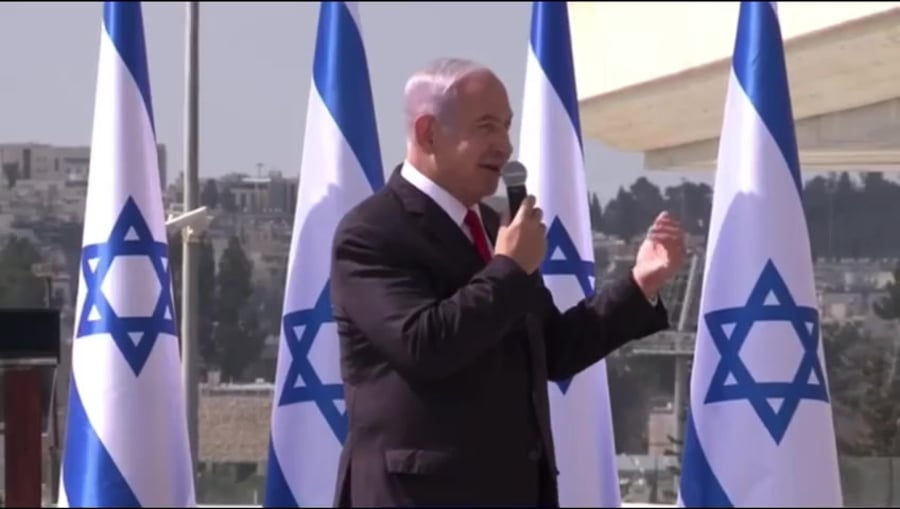 נתניהו נשף מסכות גדעון ובנט