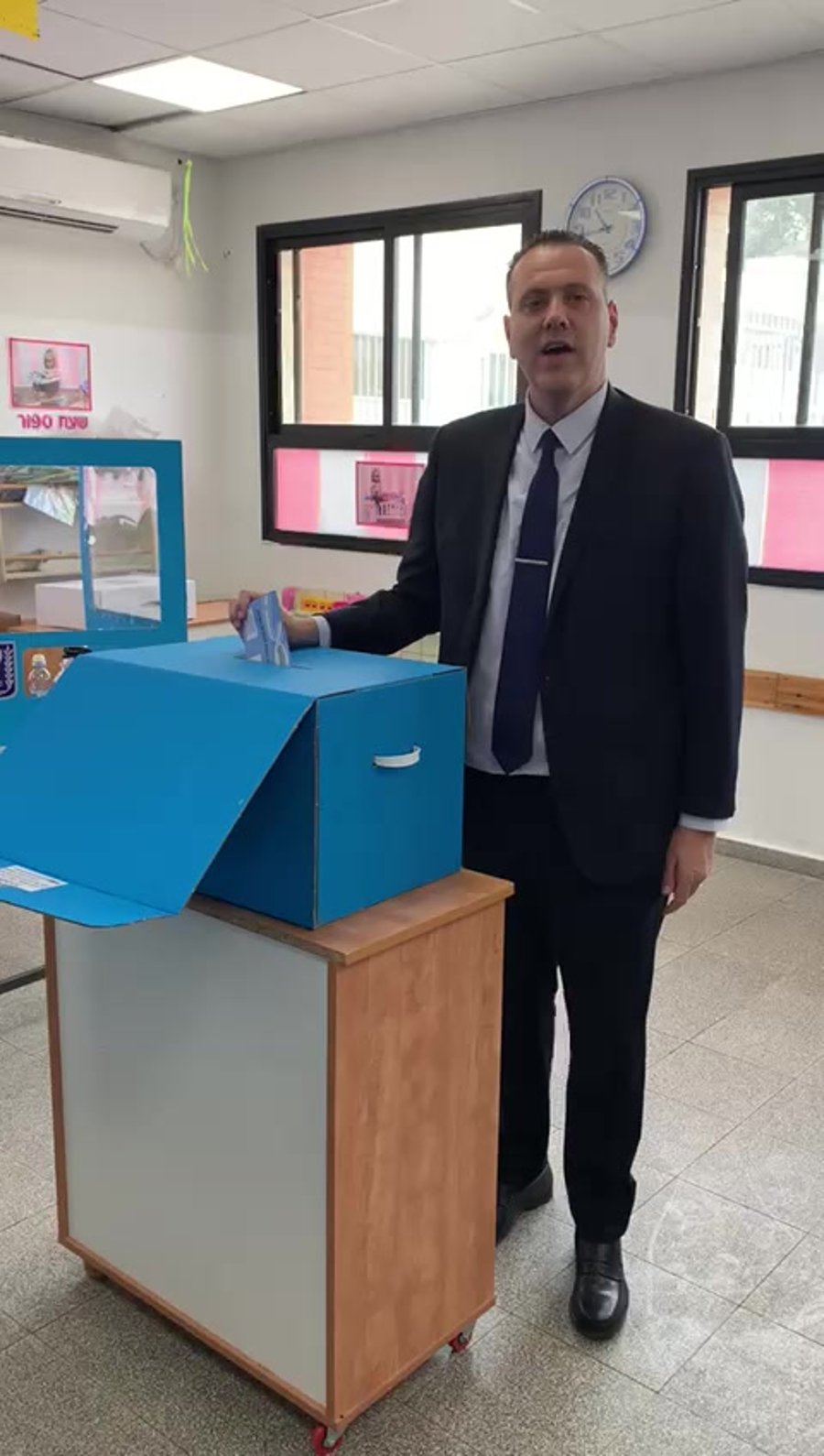 מיקי זוהר
