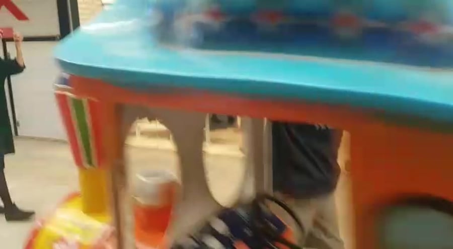 בנט סמוטריץ' לוחצים ידיים