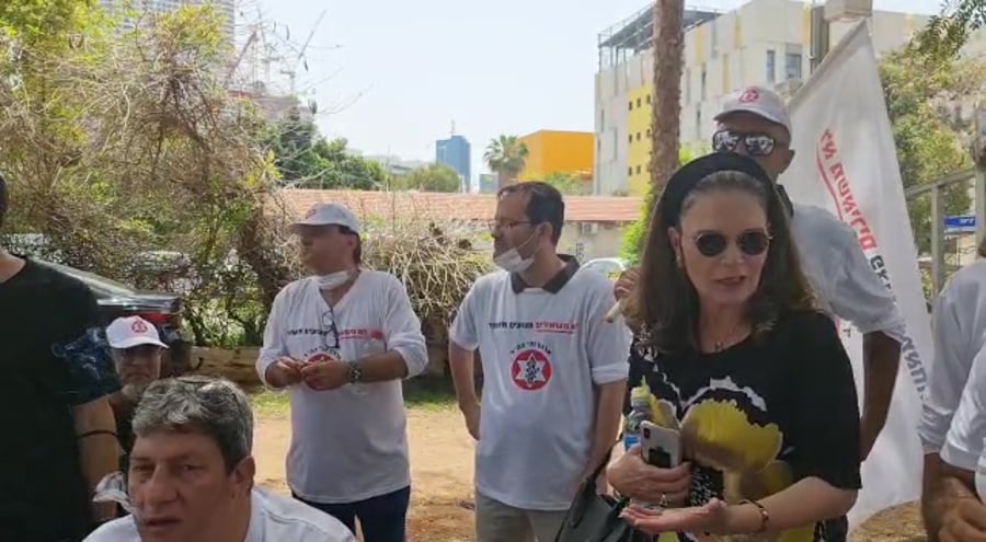 WhatsApp Video 2021-04-18 at 18.16.54