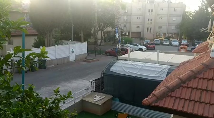 שכונת נוה נוף, תושבים צופים איך מרסקים להם את הרכב (רפאל מיוחס)