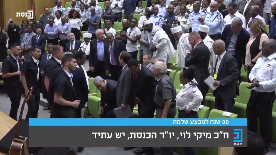 נתניהו מחיאות כפיים