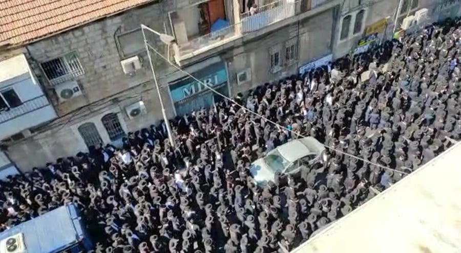 הלווית הרב ארלנגר (חיים גולדברג)