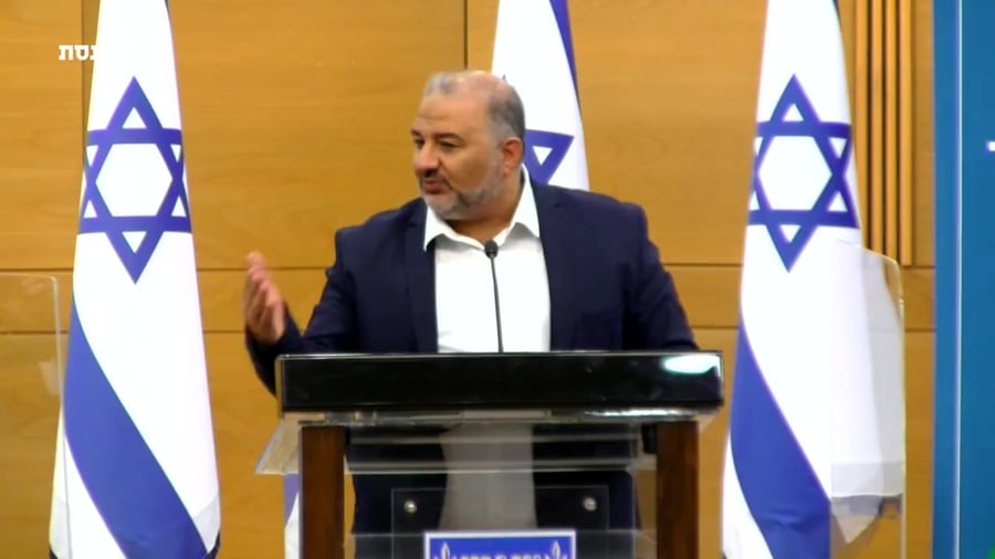 מנסור עבאס שלושה ישובים