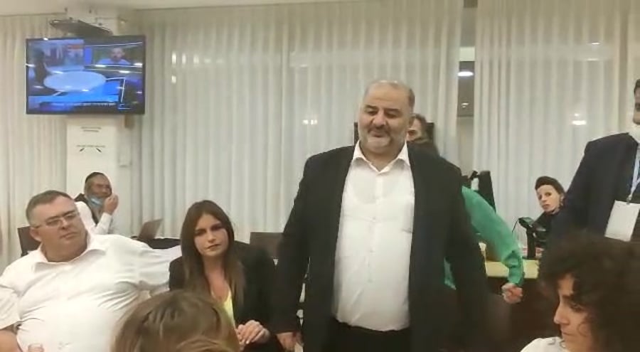 WhatsApp Video 2021-11-04 at 02.03.02