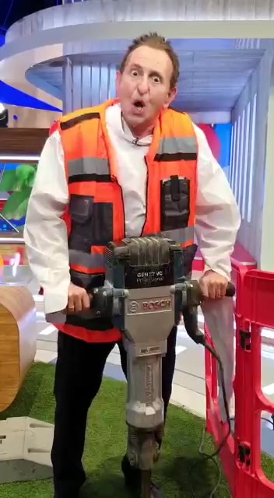 יובל סמו ארץ נהדרת רון חולדאי