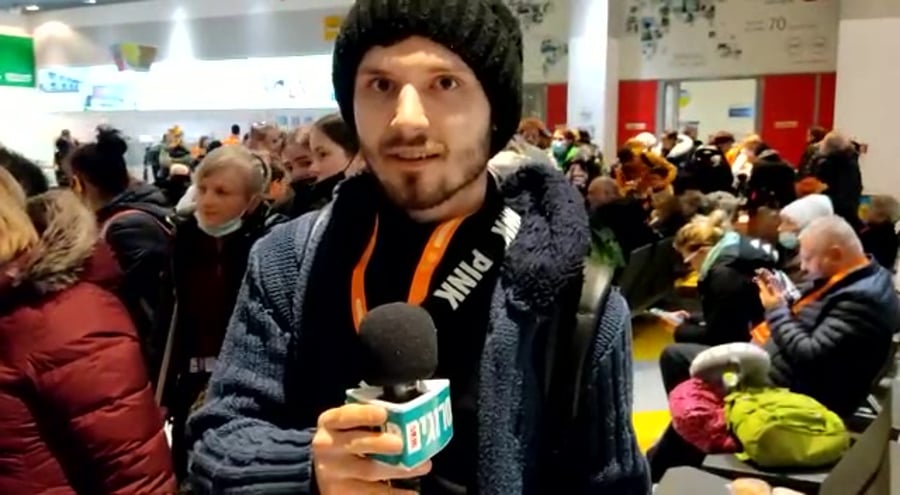 WhatsApp Video 2022-03-07 at 21.28.38