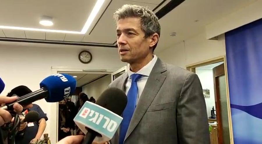 הנדל פליטים