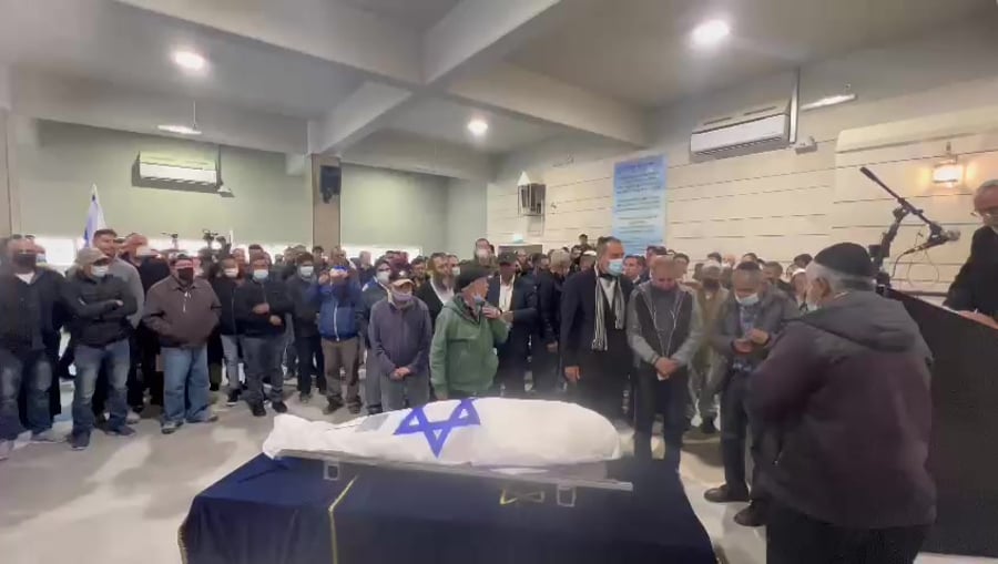 הלויה מנחם 1