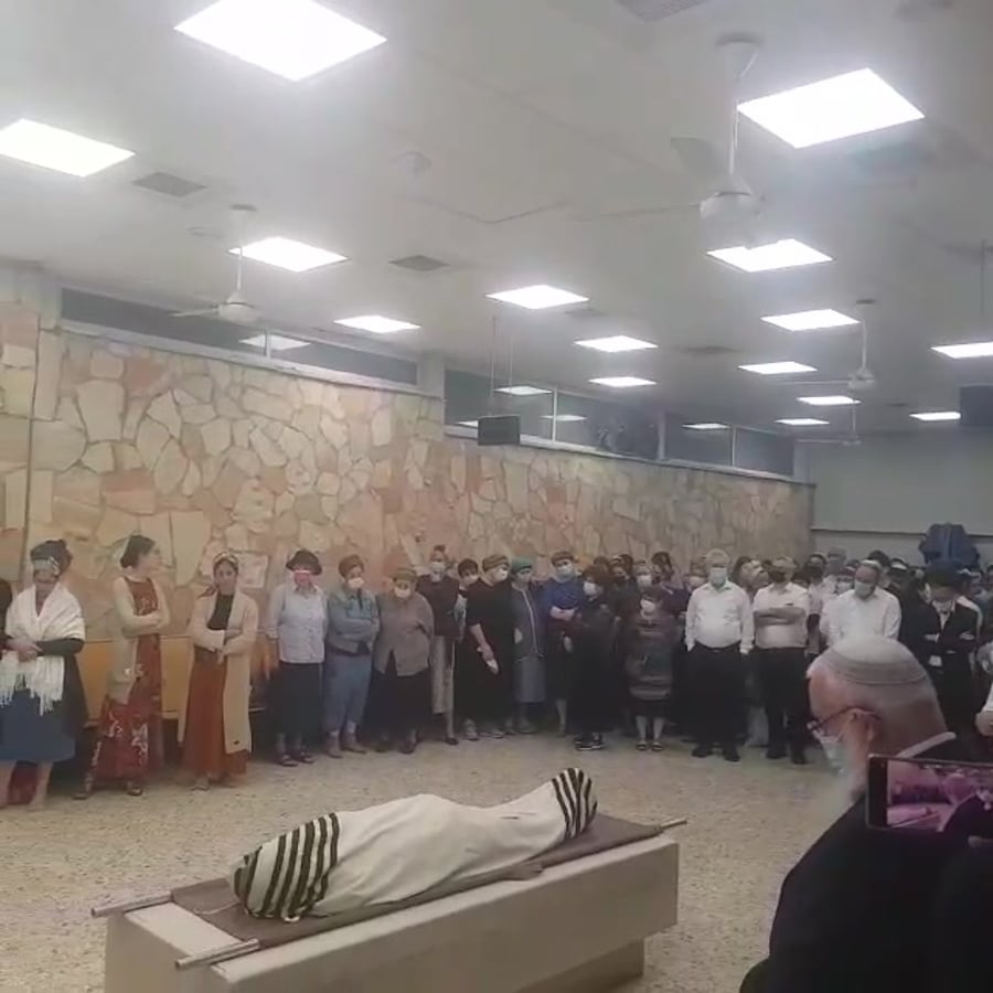 ניגון ממקומך בהלווית ידידיה פוגל