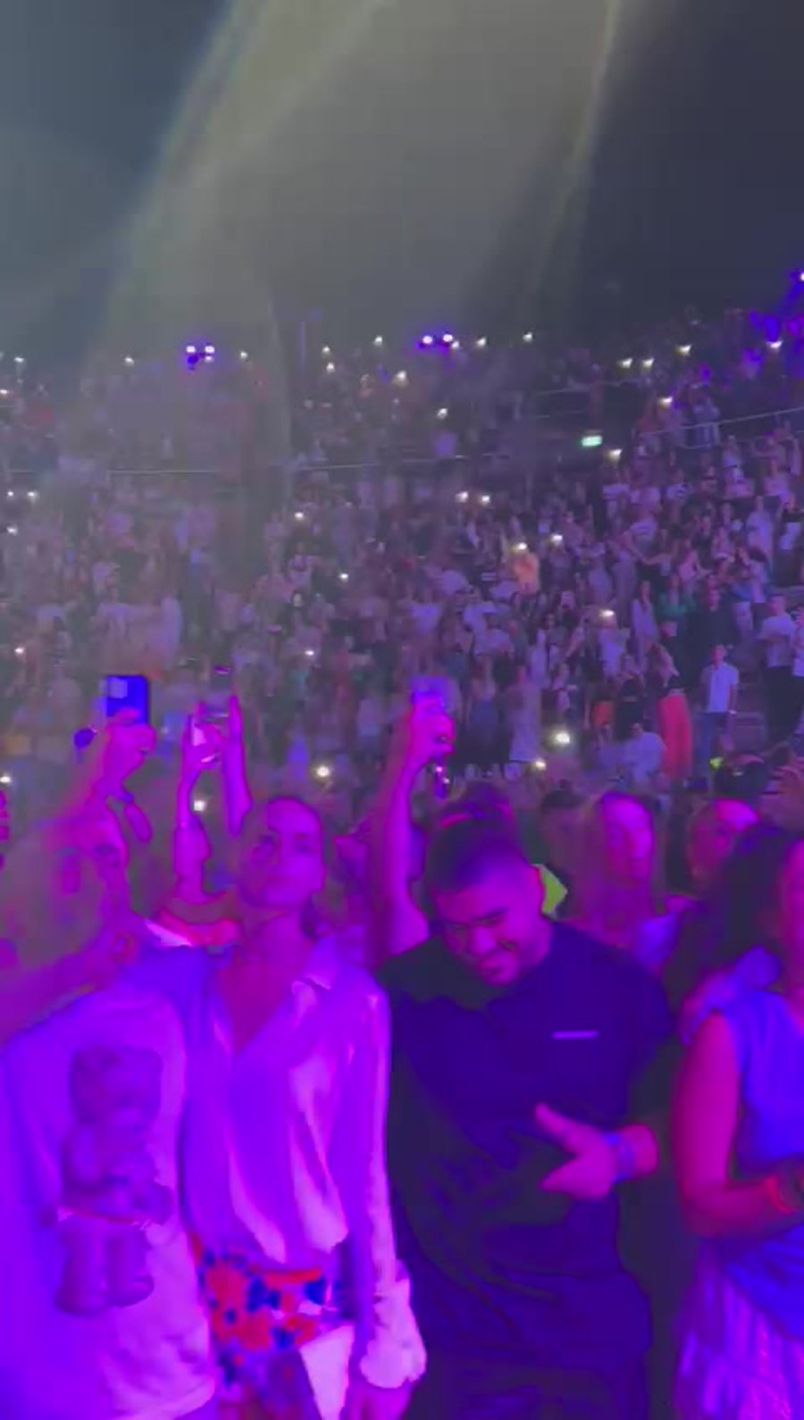 WhatsApp Video 2022-05-21 at 23.55.29