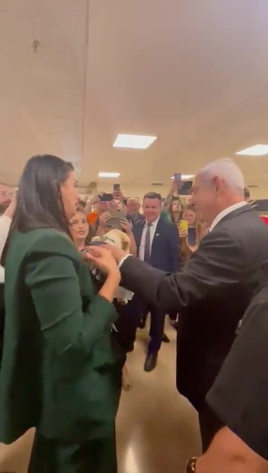 נתניהו כלב