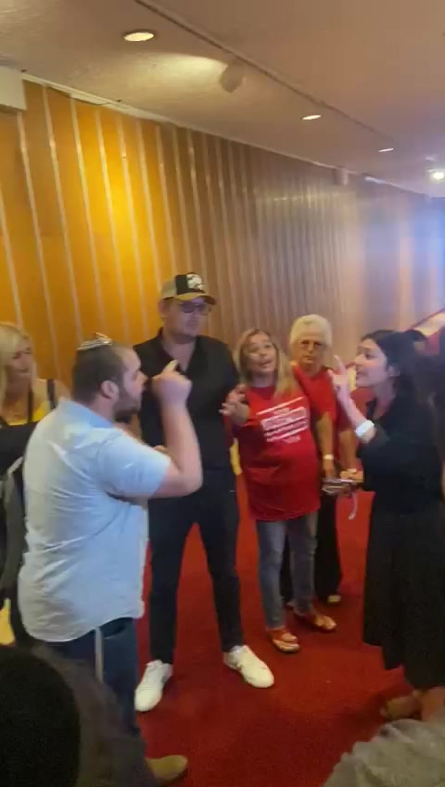 הדר מוכתר אביחי בקרמן